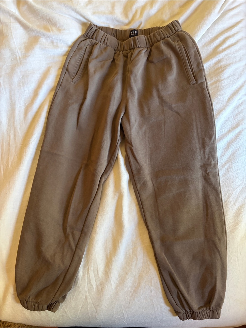 GAP Women’s Brown Elastic-Waist sweat pants